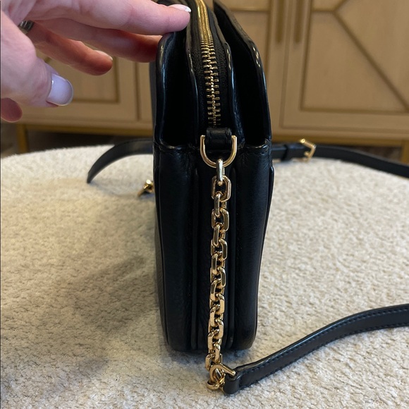 Tory Burch Black Pebbled Leather Crossbody - Picture 3 of 9